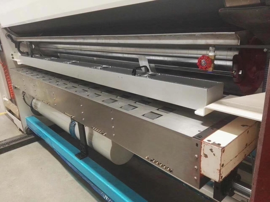 Máquina de corte de caixa de cartão corrugado de quatro cores de alta velocidade