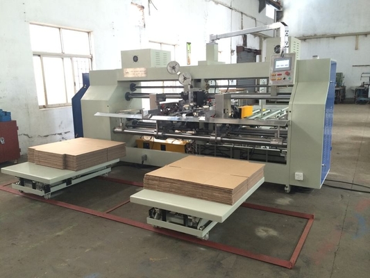 Grampeador de costura da máquina 2000mm ondulada semi auto da caixa da caixa que grampeia elétrico conduzido
